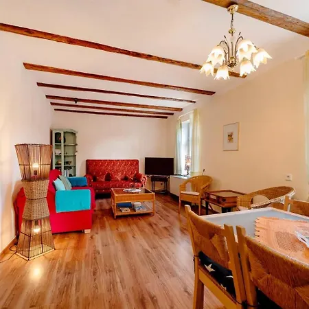Kavaliershaeuschen - Urlaub Auf Dem Weingut Apartamento *